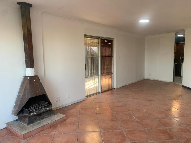 6 Bedroom Property for Sale in High Places Western Cape
